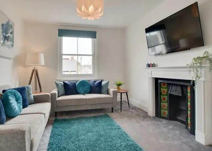 Standout 2Bd Coastal Cottages In South Devon