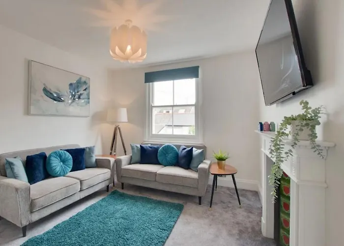 Standout 2Bd Coastal Cottages In South Devon